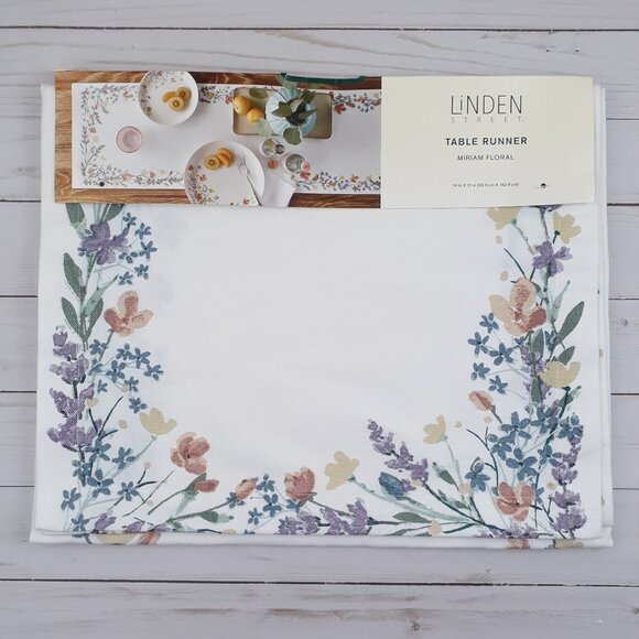 Linden Street Table Runner 14x72 Miriam Floral Flowers Cotton - Picture 1 of 3
